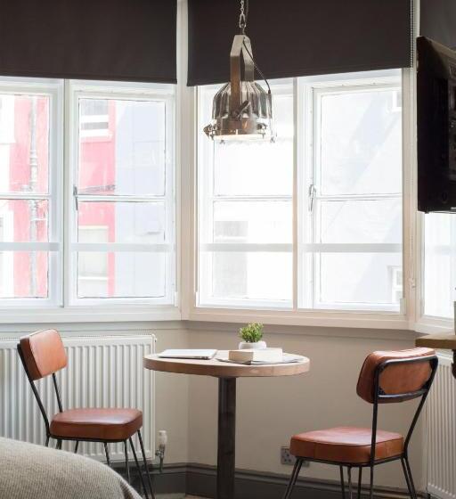 デラックスルーム, One Broad Street