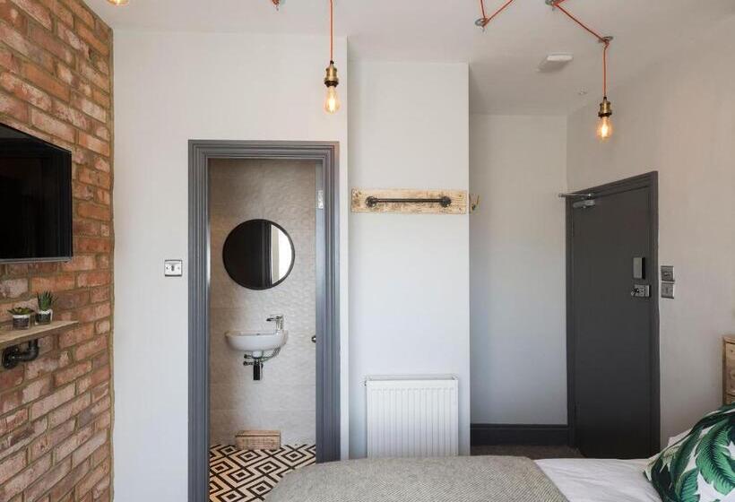 スタンダードルーム, One Broad Street