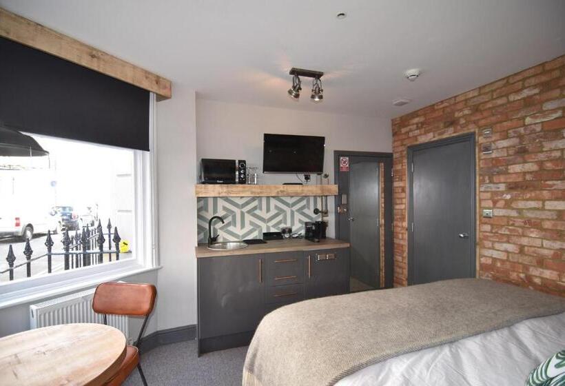 スタンダードルーム, One Broad Street