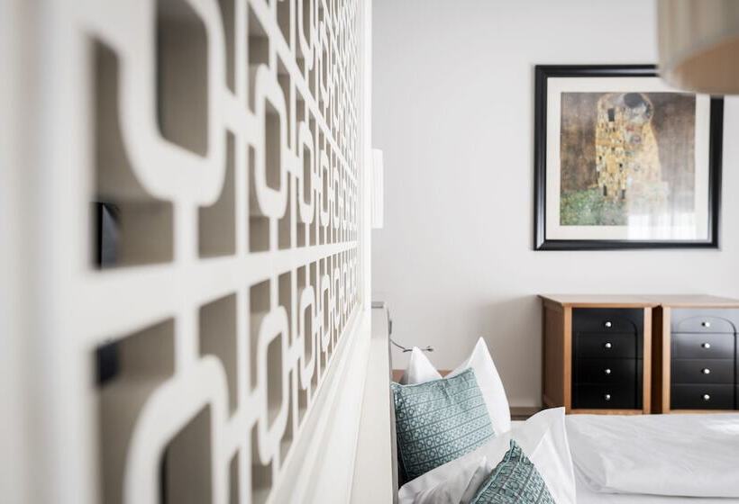 جناح ديلوكس, Post Hotel   Tradition & Lifestyle Adults Only