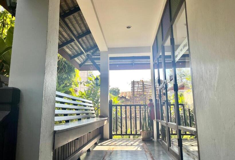 غرفة ديلوكس, Baan Pai Nai Wieng