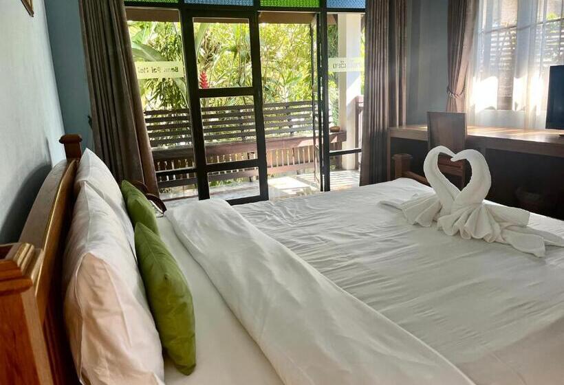 غرفة ديلوكس, Baan Pai Nai Wieng