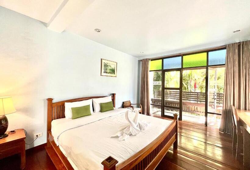 غرفة ديلوكس, Baan Pai Nai Wieng