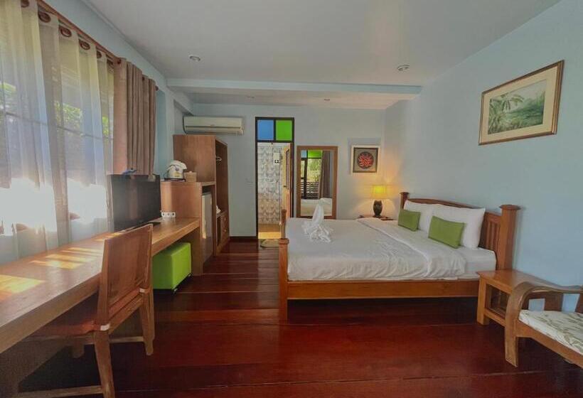 غرفة ديلوكس, Baan Pai Nai Wieng