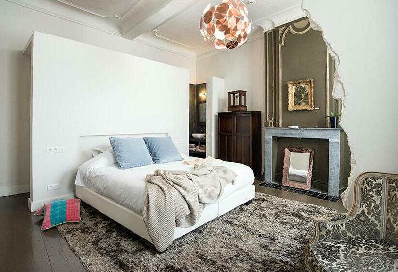 Quarto Deluxe, Ganda Rooms & Suites