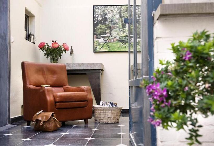 스위트, Ganda Rooms & Suites