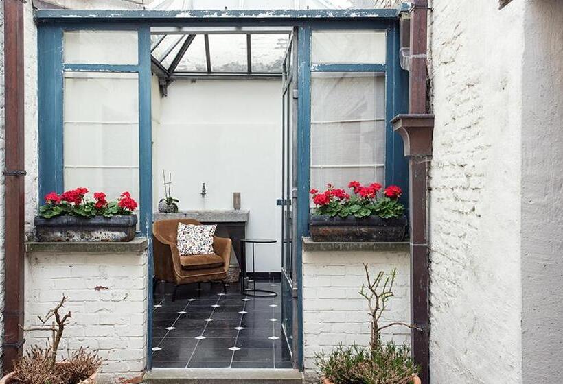 스위트, Ganda Rooms & Suites