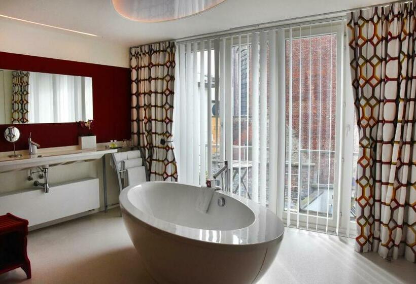 발코니 디럭스 룸, Guesthouse Ppp