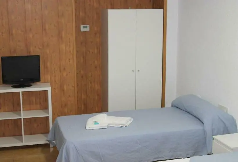 اتاق استاندارد چهار تخته, Hostal Amantes De Teruel