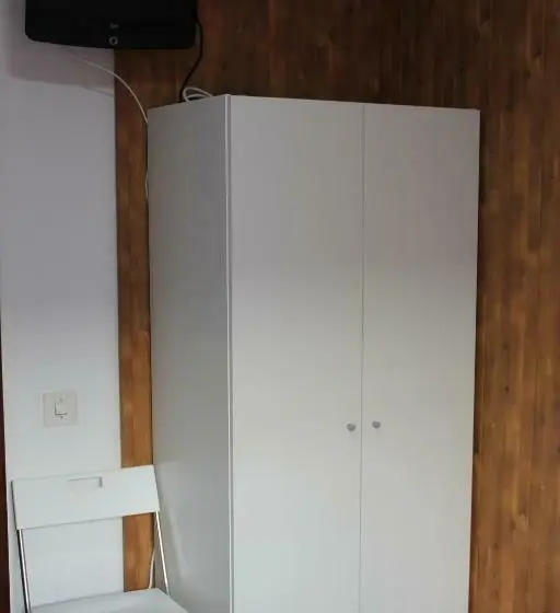 اتاق استاندارد سه نفره, Hostal Amantes De Teruel