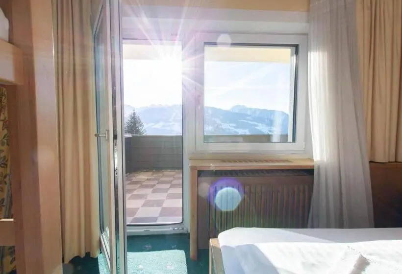 エコノミー４人部屋, Mountain Hostel