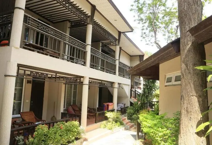 Perhehuone, Samed Villa Resort
