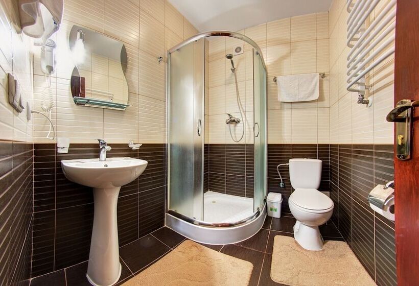 جناح جونيور, Villa Elena Spa & Resort