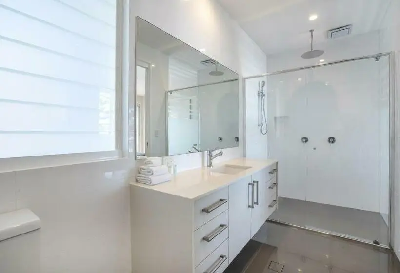آپارتمان دلوکس 3 خوابه, Bujerum Apartments On Burleigh