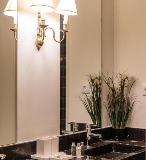 带城市景观的标准间, Dear Lisbon  Palace Chiado Suites