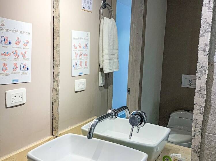 Четырехместный Номер Стандарт, 1525 By Geh Suites