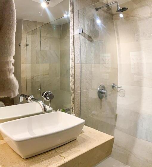 Номер Стандарт Трехместный, 1525 By Geh Suites