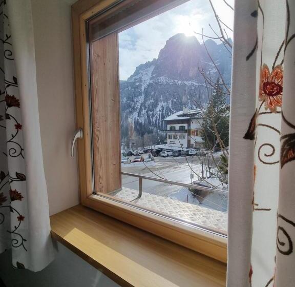 Четырехместный Номер Deluxe, Borest