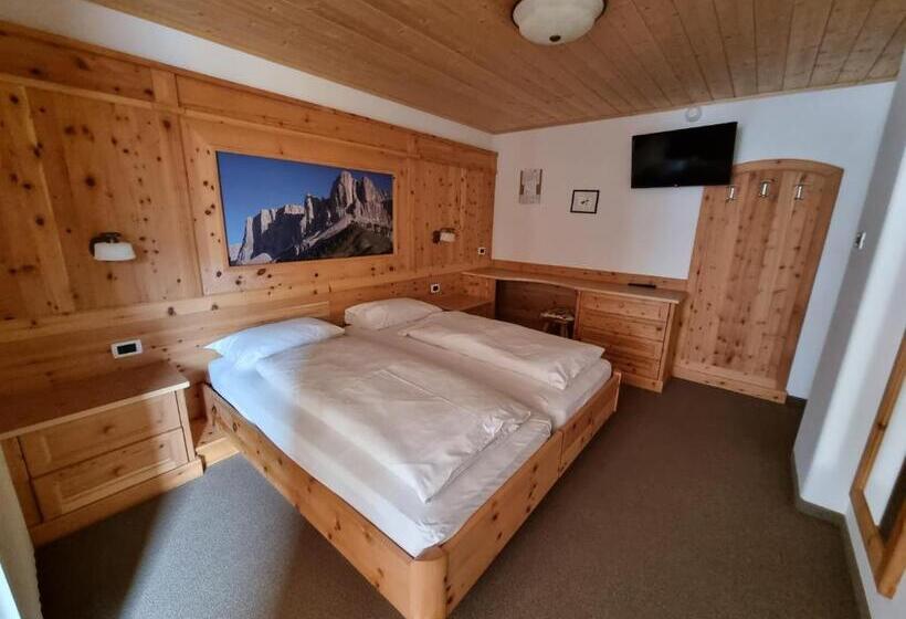 Четырехместный Номер Deluxe, Borest