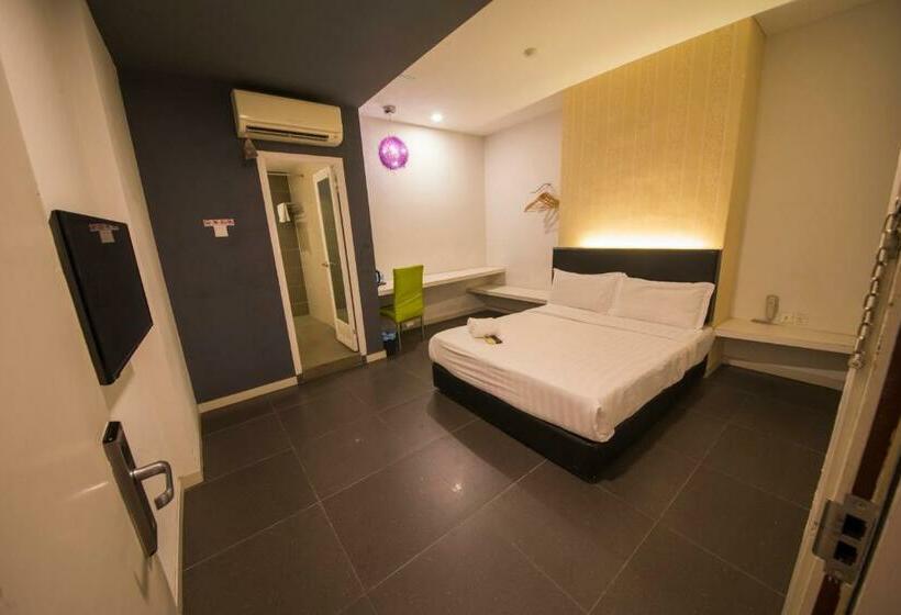 اتاق اجرایی, B&s Boutique