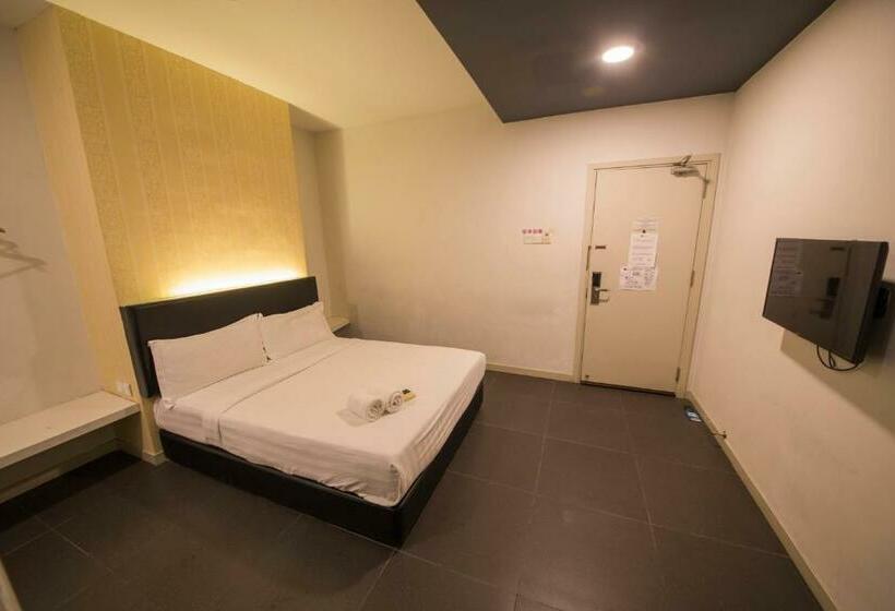 اتاق اجرایی, B&s Boutique