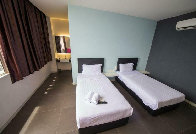 اتاق اجرایی, B&s Boutique