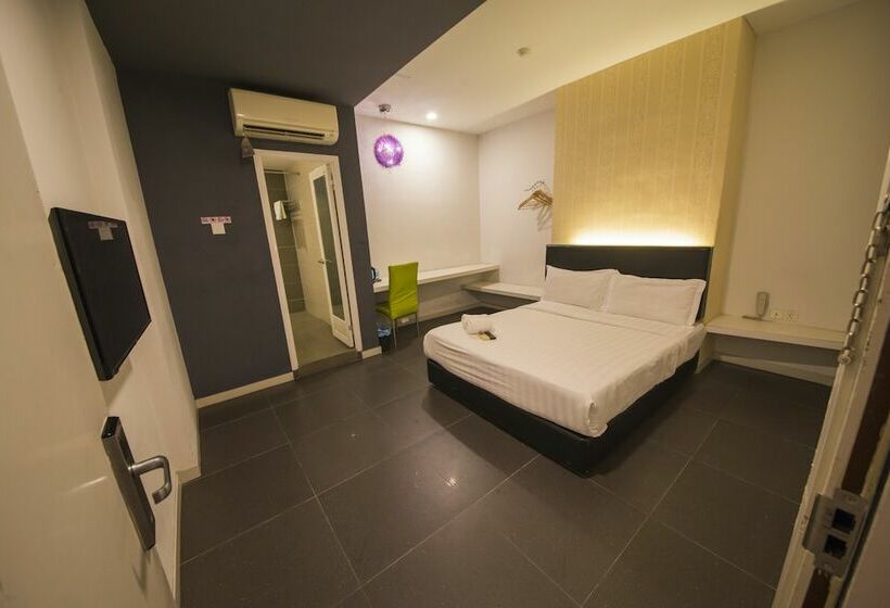 اتاق اجرایی, B&s Boutique