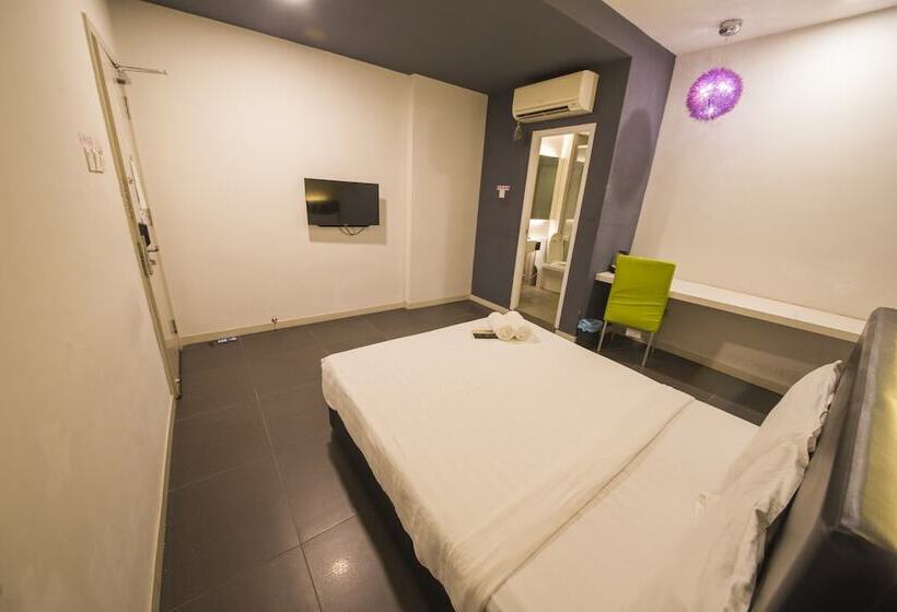 اتاق اجرایی, B&s Boutique