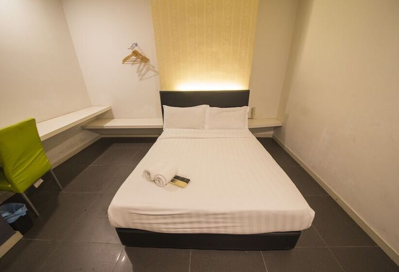 اتاق اجرایی, B&s Boutique