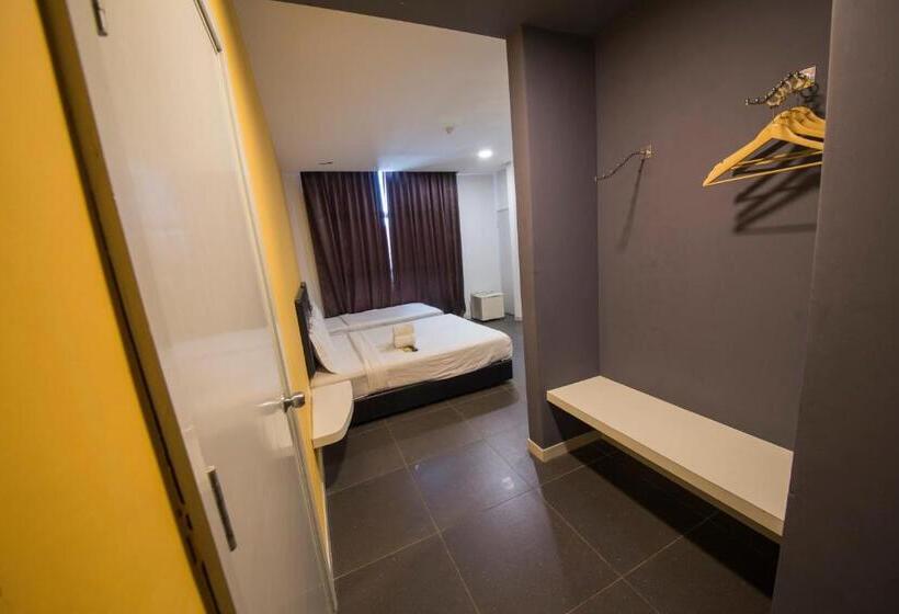 Deluxe Triple Room, B&s Boutique