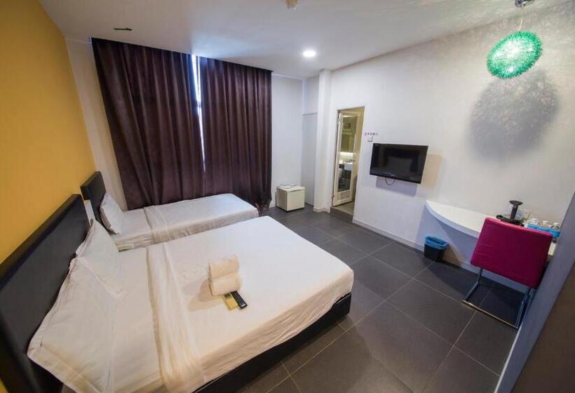Deluxe Triple Room, B&s Boutique