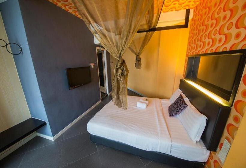 Deluxe Room, B&s Boutique
