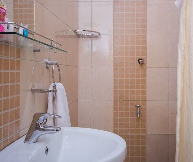 اتاق لوکس, Capital Heights