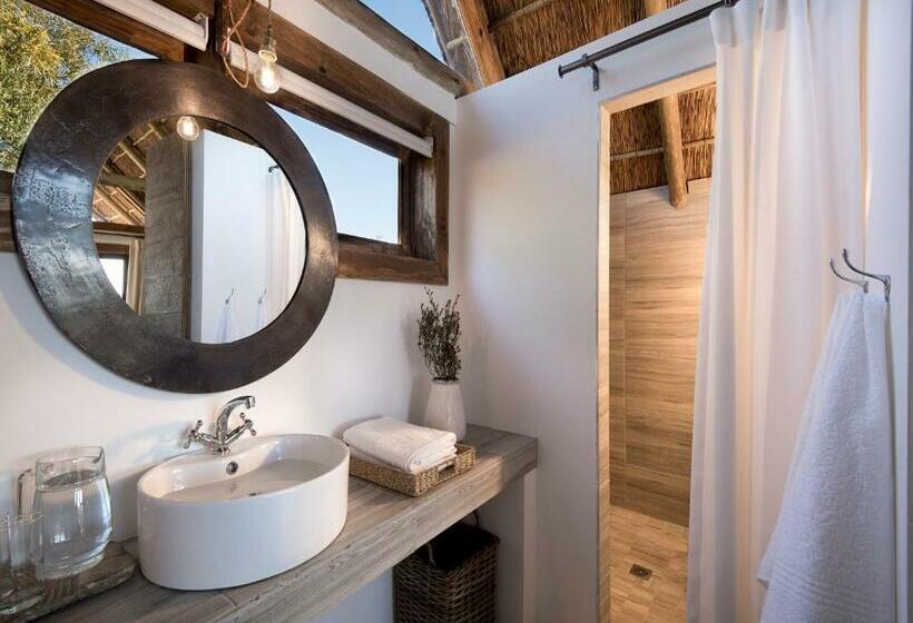 חדר דלוקס, Cradle Boutique