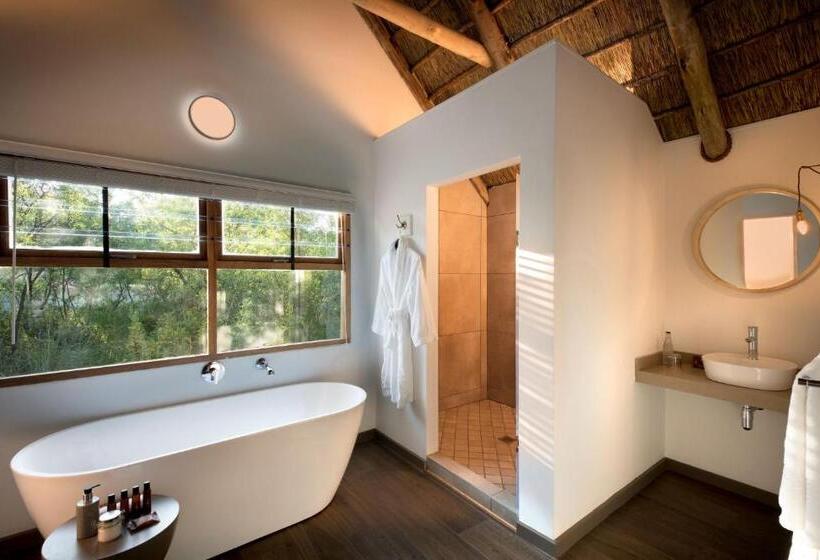 סוויטת ג'וניור, Cradle Boutique