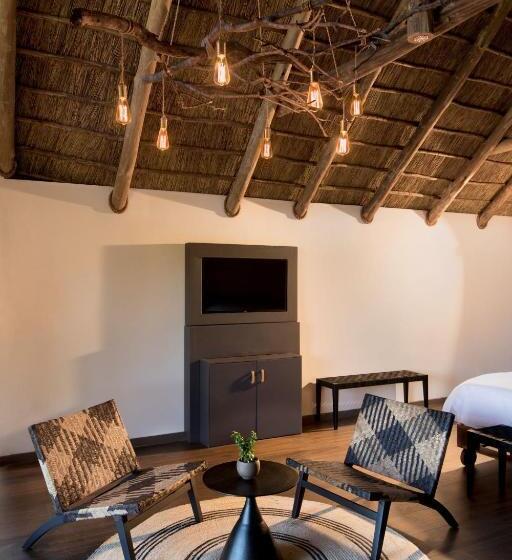 סוויטת סופריור, Cradle Boutique