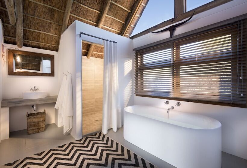 חדר אקזקיוטיב, Cradle Boutique