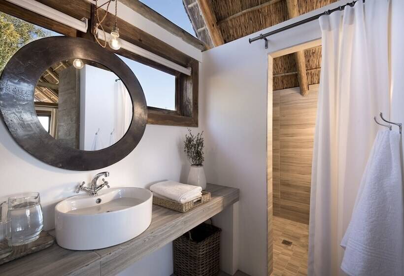 חדר דלוקס, Cradle Boutique