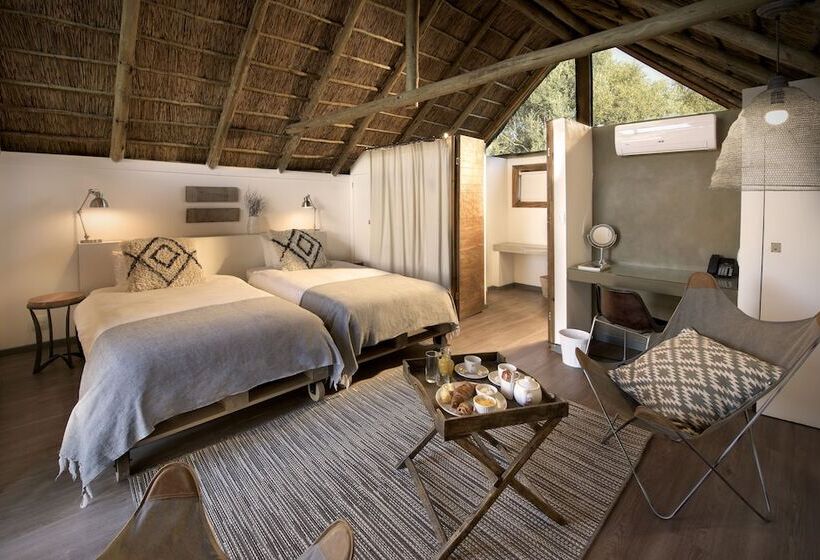 חדר דלוקס, Cradle Boutique