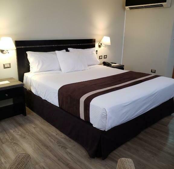 标准间, Diego De Almagro La Serena