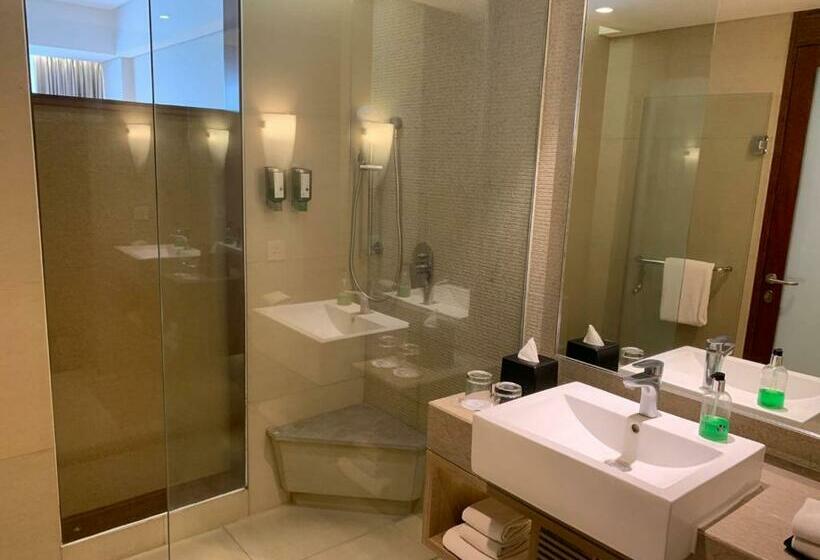 غرفة ديلوكس سرير كينج, Fairfield By Marriott Bali Legian