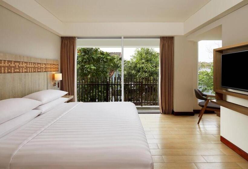 Номер Deluxe Кровать Кинг, Fairfield By Marriott Bali Legian