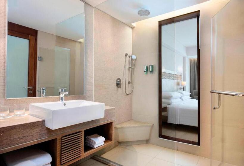 غرفة ديلوكس سرير كينج ذات إطلالة, Fairfield By Marriott Bali Legian