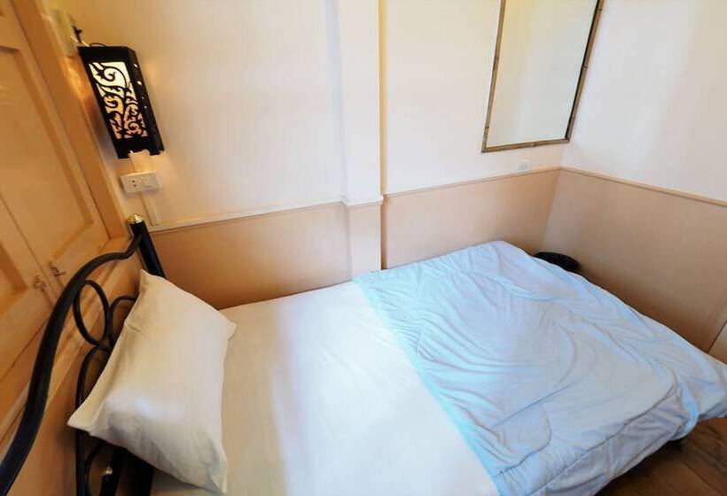 اتاق استاندارد با سرویس بهداشتی مشترک, Green House 1998