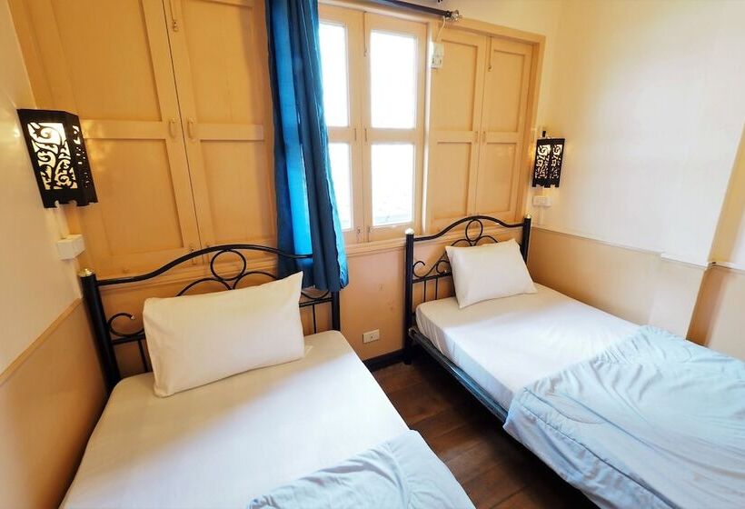 اتاق استاندارد با سرویس بهداشتی مشترک, Green House 1998