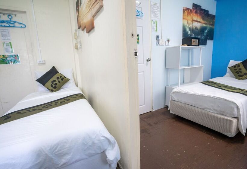 اتاق خانوادگی, Green House 1998