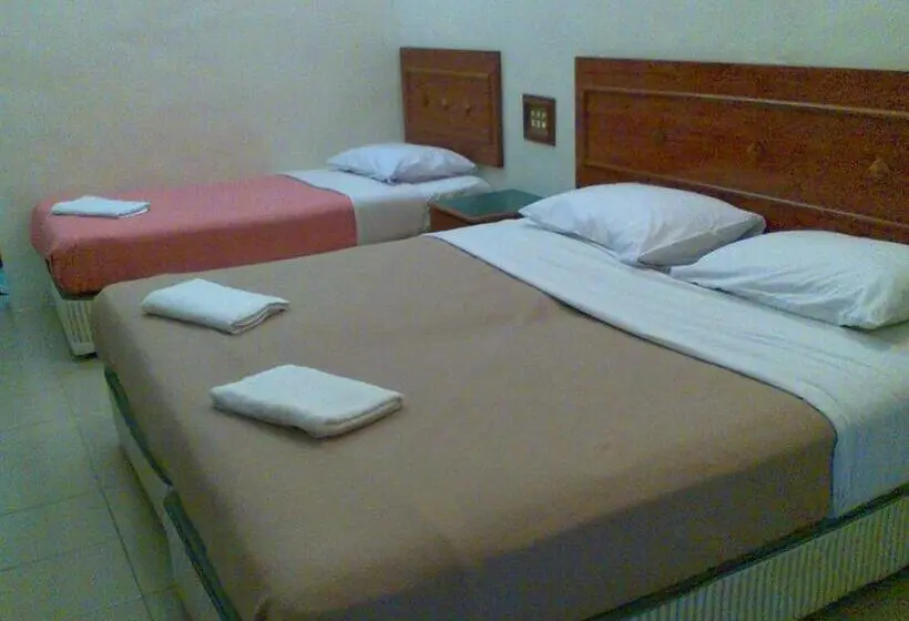 Deluxe Kolmen Hengen Huone, Pangkor Bay View Beach Resort