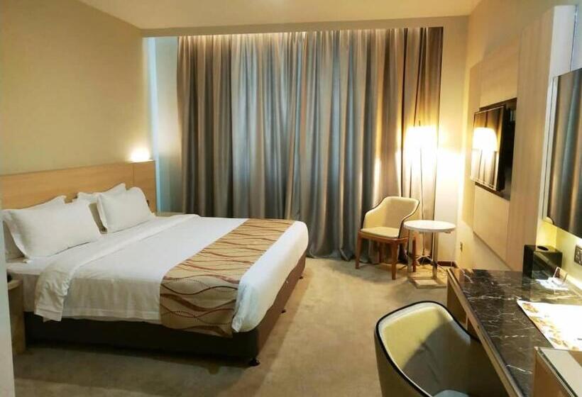 キングサイズベッドのデラックスルーム, Purest Hotel Sungai Petani