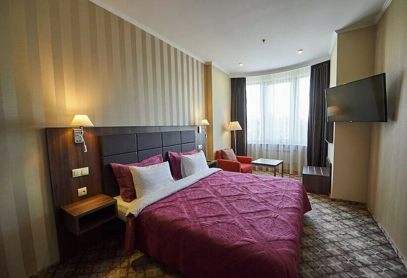 غرفة ديلوكس, Ramada By Wyndham Rostov On Don Hotel And Spa