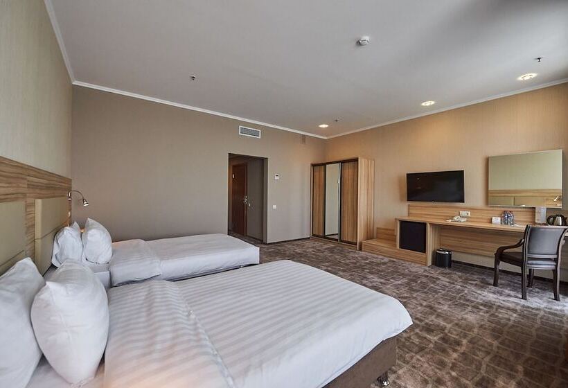 غرفة ديلوكس, Ramada By Wyndham Rostov On Don Hotel And Spa